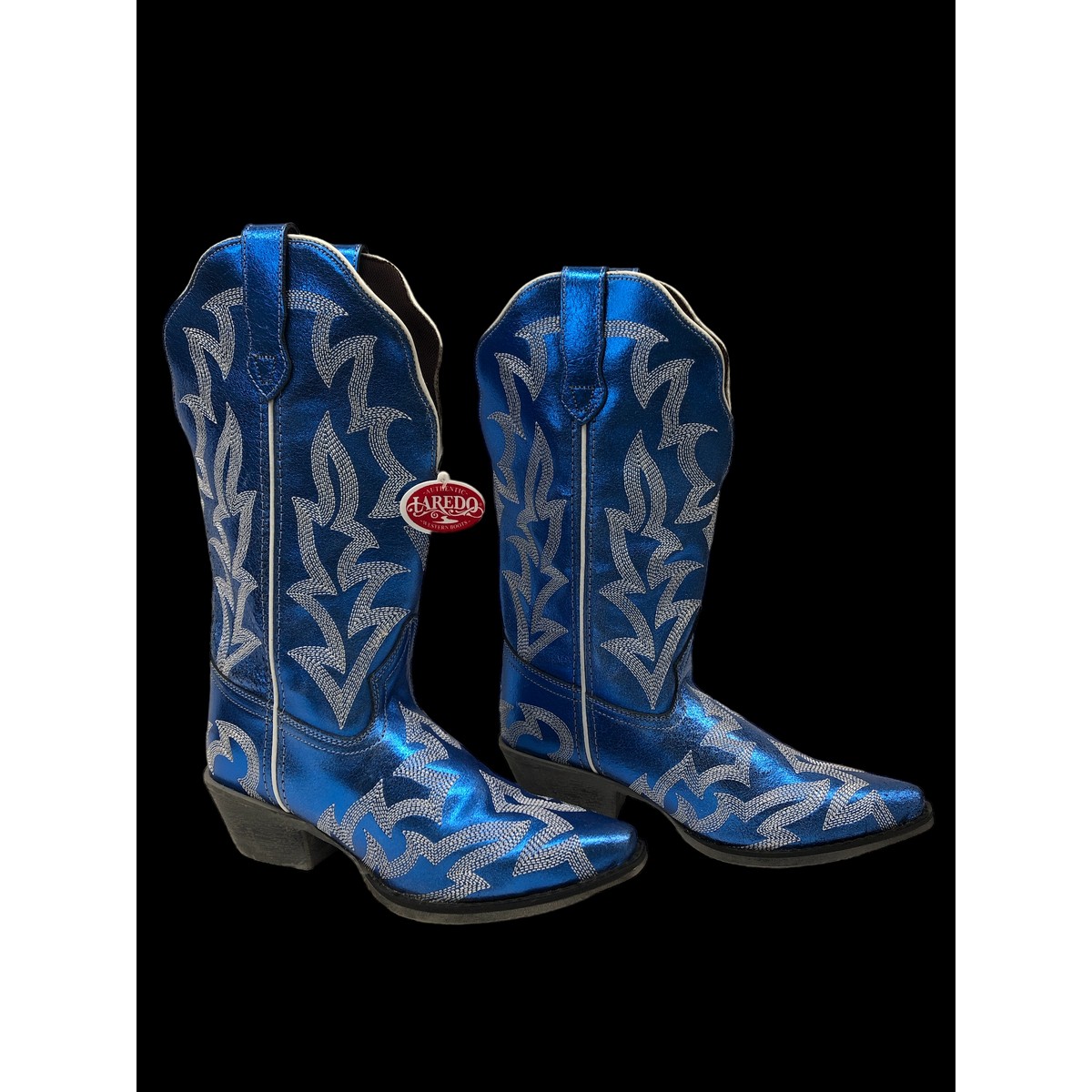 Laredo Blue on Black